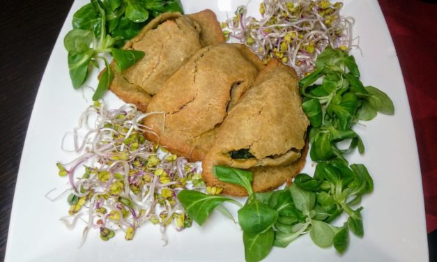 Panzerotti di quinoa ai porcini e spinaci